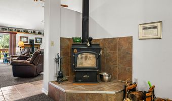 16770 Scout Ave, Anderson, CA 96007