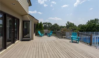 9 Katelan Ct, Cranston, RI 02921
