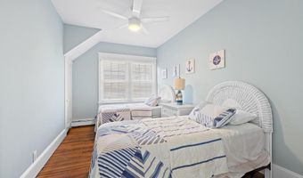 112 8TH St E, Beach Haven, NJ 08008