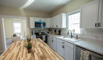 1217 W 3rd St, Anderson, IN 47304