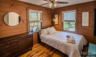 239 Dutch Treat Rd, Banner Elk, NC 28504