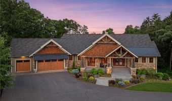 1099 Indian Trl S, Afton, MN 55001