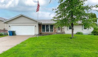 1336 W 59TH St, Davenport, IA 52806