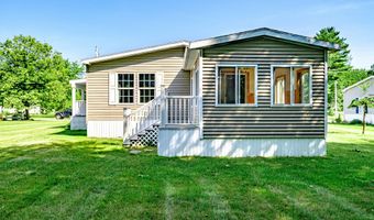 3 Windsor Dr, Alfred, ME 04002