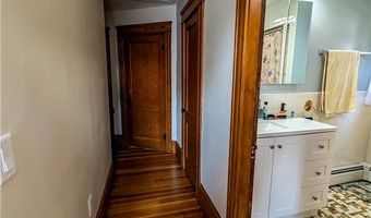 58 Richard St, Cranston, RI 02910