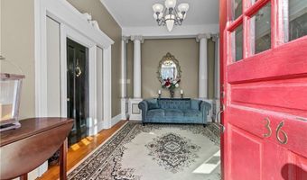 36 Kay St 1, Newport, RI 02840