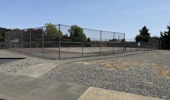 801 BROOKHAVEN Dr A, Brookings, OR 97415