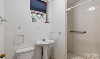 17 Azalea Rd, Arden, NC 28704
