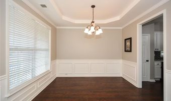 4506 Columbus Cir, Acworth, GA 30101
