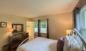 11 Hall Passway, Danbury, CT 06811