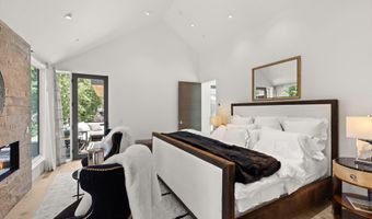 813 W Smuggler St, Aspen, CO 81611