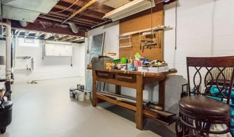 161 Deland Ave, Columbus, OH 43214