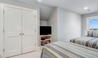 203 E Terminal Blvd, Atlantic Beach, NC 28512