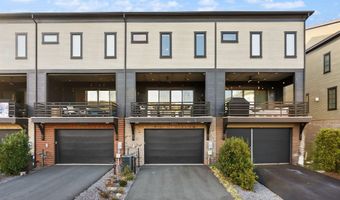 20254 NORTHPARK Dr, Ashburn, VA 20147