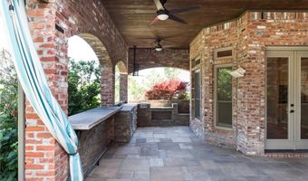 1611 NE Chapel Hill Dr, Bentonville, AR 72712