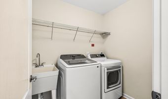 24823 BARRINGTON GROVE Ct, Aldie, VA 20105