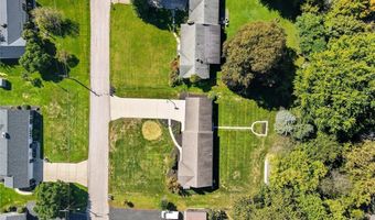 715 Holden Dr, Ashtabula, OH 44004