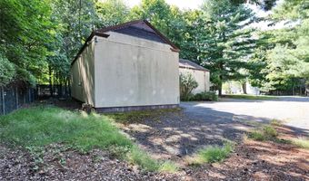 33 Church Rd, Airmont, NY 10952