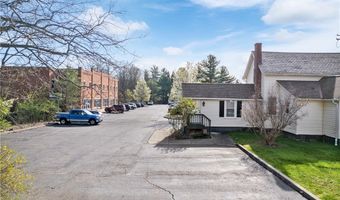 311 E Garfield Rd, Aurora, OH 44202