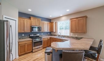 2596 Laura Vista Dr NW, Albany, OR 97321