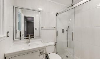2403 SHERWOOD HALL Ln, Alexandria, VA 22306