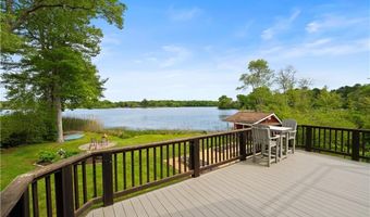 106 Lauri Dr, Charlestown, RI 02813