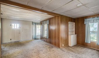 215 James St, Allegan, MI 49010