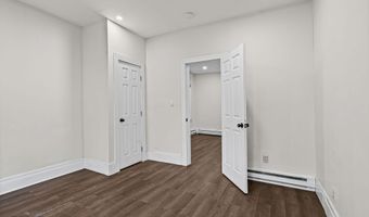 31 Bertha St, Albany, NY 12209