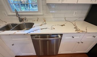 4721 SPRINGBROOK Dr, Annandale, VA 22003