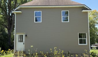 1301 Garland St, Allouez, WI 54301