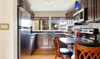 88 Central Ave, Amityville, NY 11701