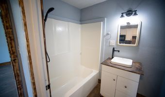 504 W 6th St, Bicknell, IN 47512
