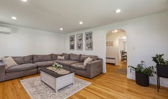 37 Cawley St, Bristol, CT 06010