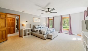 225 Bethmour Rd, Bethany, CT 06524