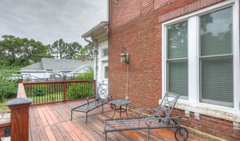 709 E 12th St, Baxter Springs, KS 66713