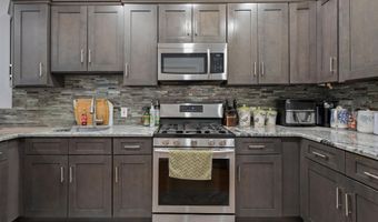 164 AVENUE B 1, Bayonne, NJ 07002