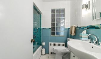 103 Glenbrook Dr, Cheshire, CT 06410
