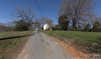 32547 Valley Dr, Albemarle, NC 28001