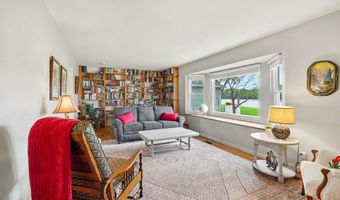 937 Riverview Dr, Alma, MI 48801