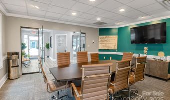 8037 Corporate Center Dr, Charlotte, NC 28226