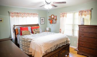 1021 NW 9th St NW, Arab, AL 35016
