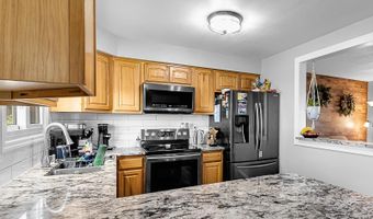 2105 BRIARWOOD Ln, Cheyenne, WY 82009