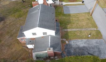 304 Plymouth St, Athens, WV 24712