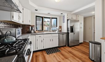 37 Fleetwood Ave, Bethel, CT 06801
