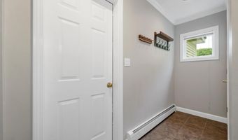 32 Merrill Rd, Campton, NH 03223