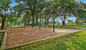 5904 MOUNT EAGLE Dr 108B, Alexandria, VA 22303