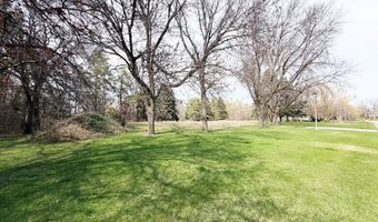 39060 Greenwood Ln, Aberdeen, SD 57401