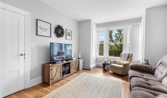 38 Vine St, East Providence, RI 02914
