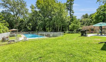 180 Grand Ave, Atlantic Highlands, NJ 07716