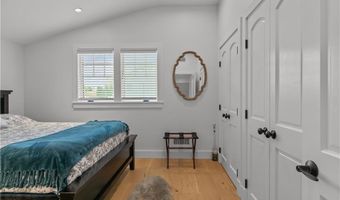 109 Carroll Ave, Newport, RI 02840